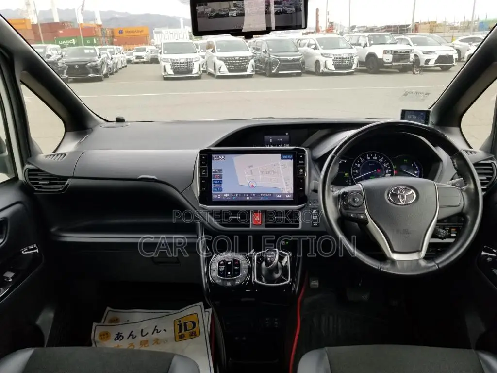 Toyota Noah Wxb Hybrid Pearl 2021