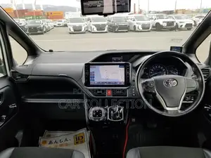 Toyota Noah Wxb Hybrid Pearl 2021