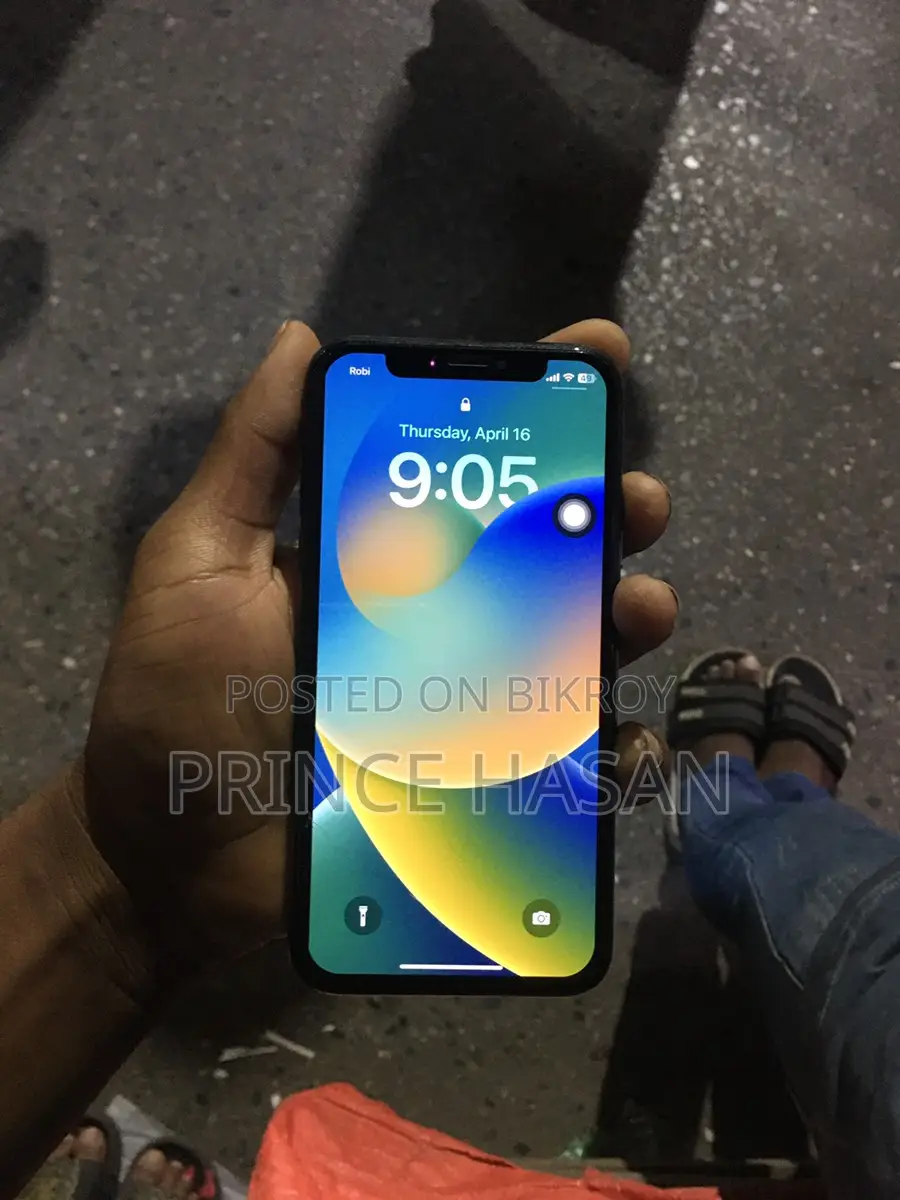 Apple iPhone X (Used)