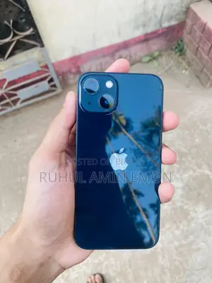 Apple iPhone 13 . (Used)