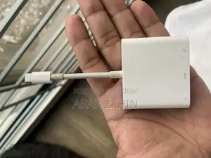 অ্যাপল ইউএসবি-সি ৩-ইন-১ ডিজিটাল এভি মাল্টিপোর্ট অ্যাডাপ্টার