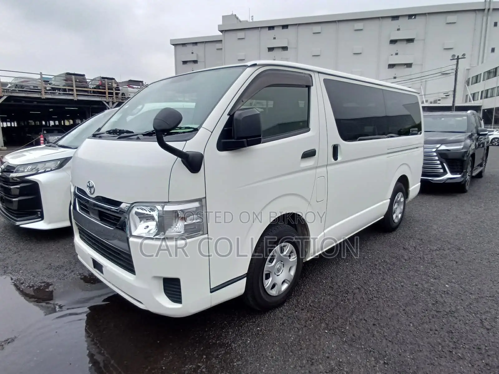 Toyota Hiace GL White 360° 2022