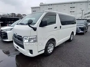 Toyota Hiace GL White 360° 2022
