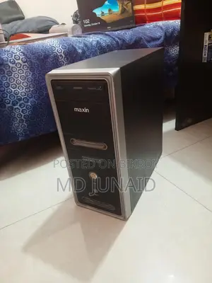 সব ক্যাবল সাথে পাবেন। মনিটরের অবস্থা ভালো নয়।