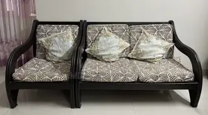 5 Seater Used Sofa.good Condition