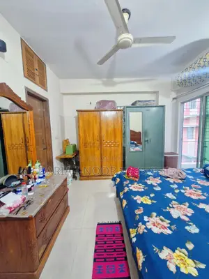 1420 SFT Flat for Sale with Parking at Lalmatia Block B, 4th Floor