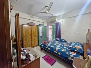 1420 SFT Flat for Sale with Parking at Lalmatia Block B, 4th Floor