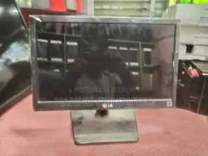 LG 16.5" LED Monitor Full Fresh