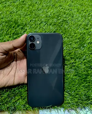 Apple iPhone 11 (Used)