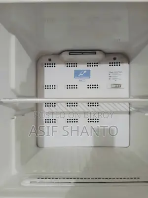 ফ্রেশ কন্ডিশনে হিটাচি ফ্রিজ