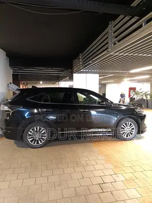 Toyota Harrier 2013
