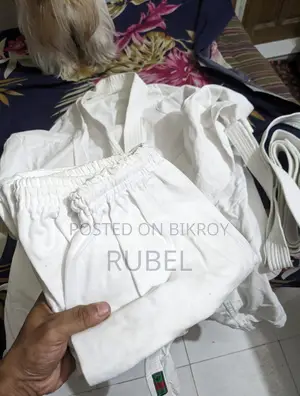 তাইকুন্ডু এবং ক্যারাটি ড্রেস