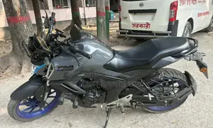 Yamaha Fzs V4 ` 2024