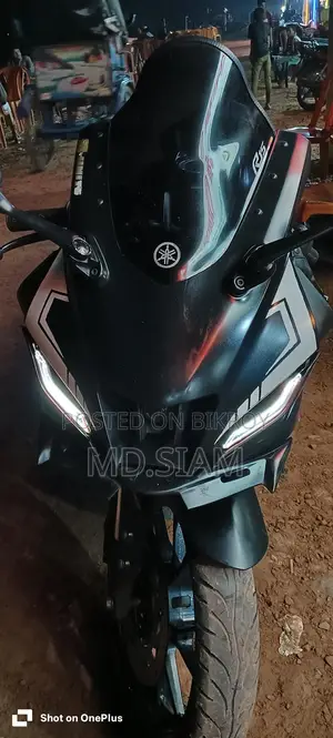 Yamaha R15 V4 . 2022