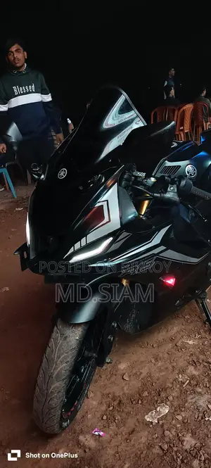 Yamaha R15 V4 . 2022