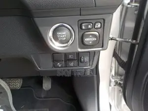 Toyota Axio Ex-package 2020