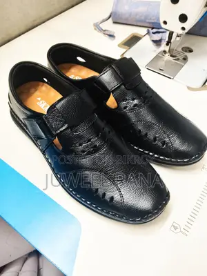 Formal shoes