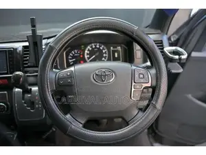 Toyota Hiace SUPER GL DARK PRIME 2021