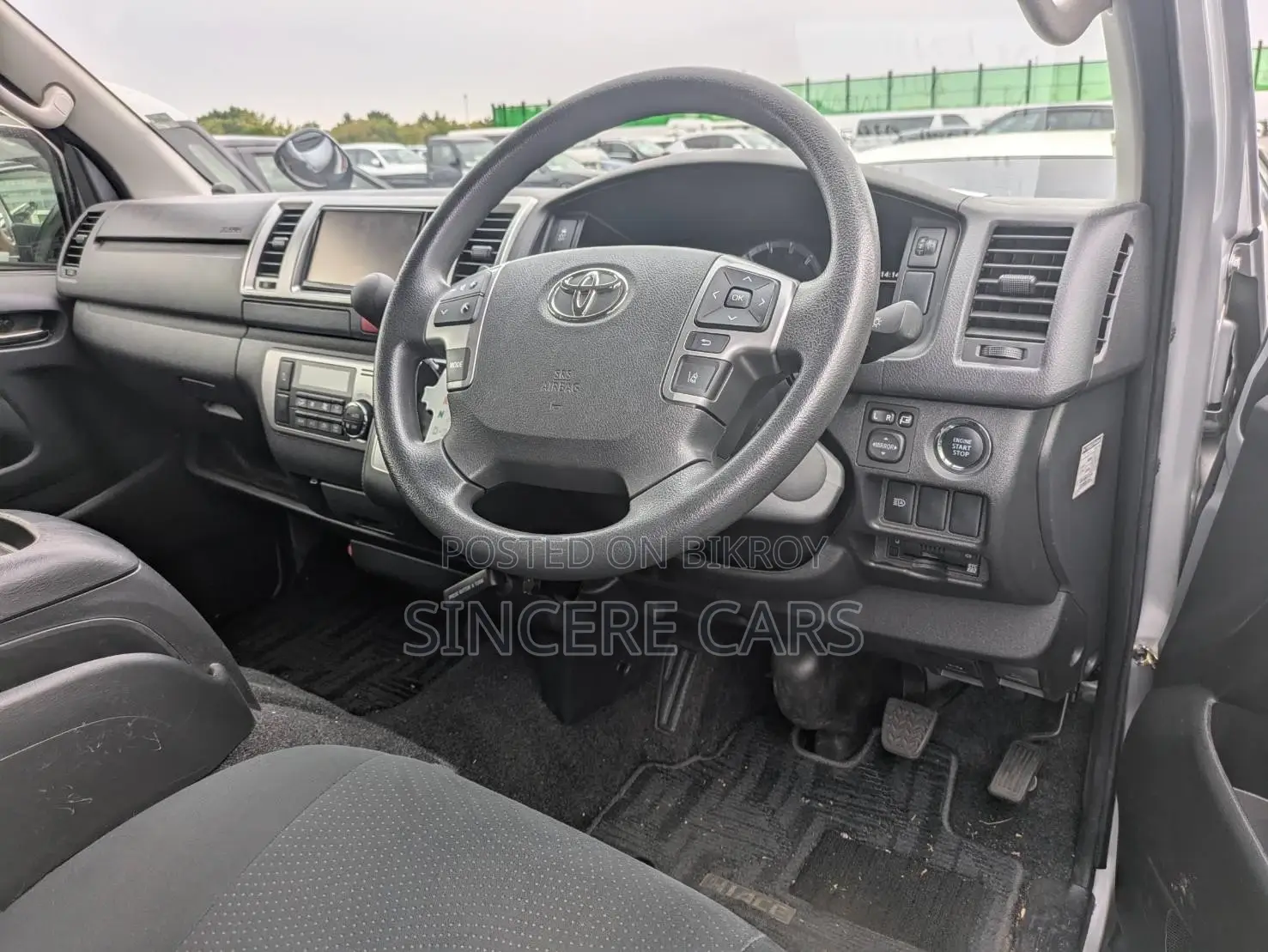 Toyota Hiace SUPER GL PUSH 2021