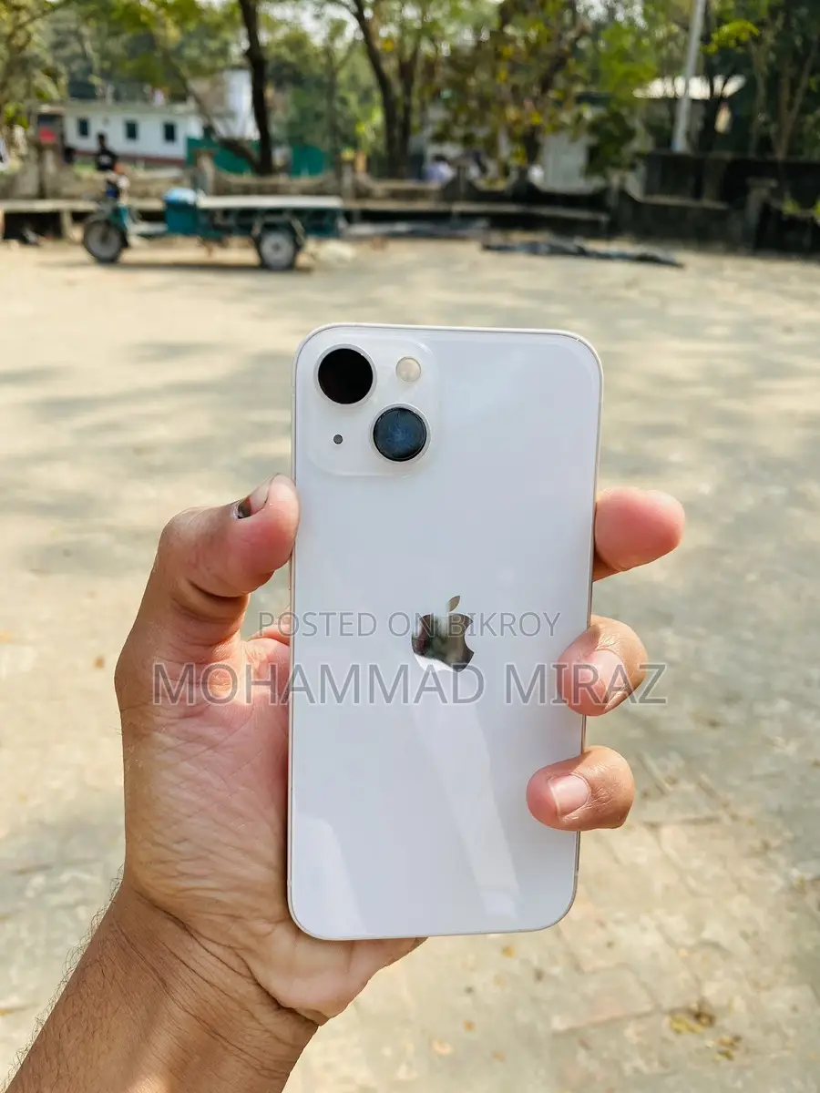 Apple iPhone 13 (Used)