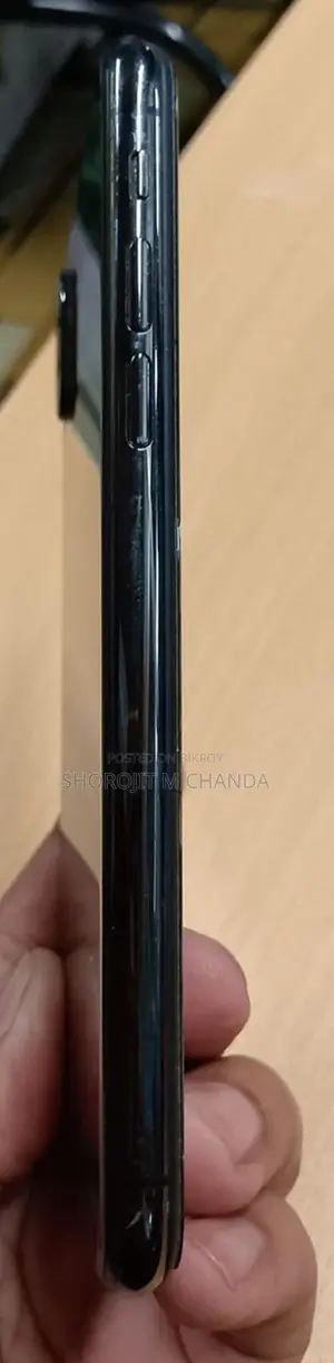 Apple iPhone XS (Used)