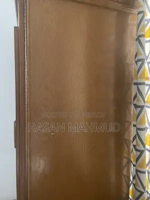 Urgent Sell- খুব সুন্দর ও মজবুত ২ পাল্লার কাঠের আলমারি