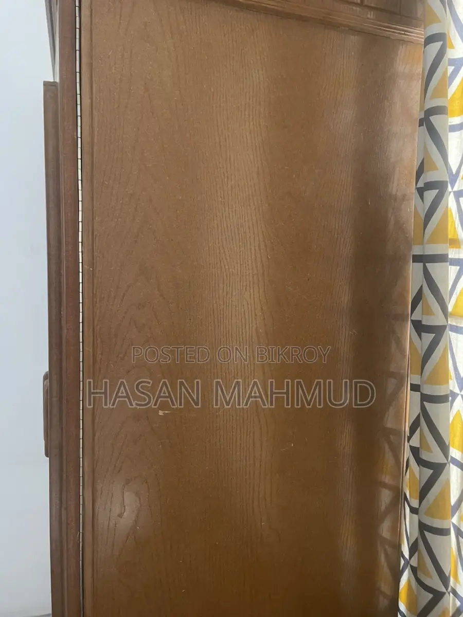Urgent Sell- খুব সুন্দর ও মজবুত ২ পাল্লার কাঠের আলমারি