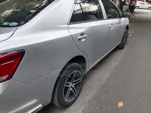 Toyota Allion . 2016
