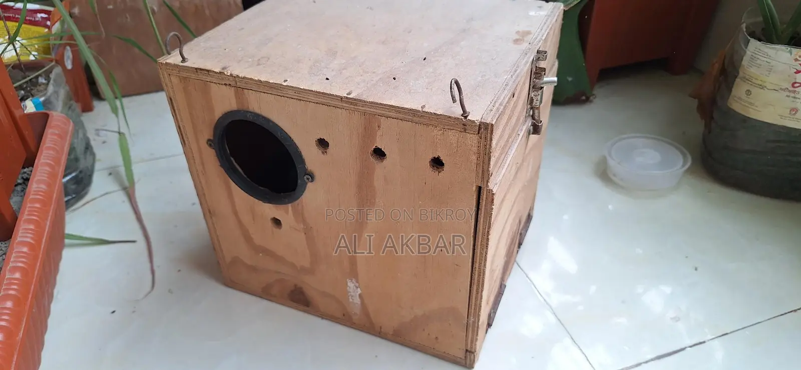 কোকাটেল পাখির ব্রিডিং বক্স
