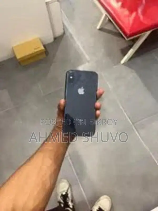 Apple iPhone X (Used)