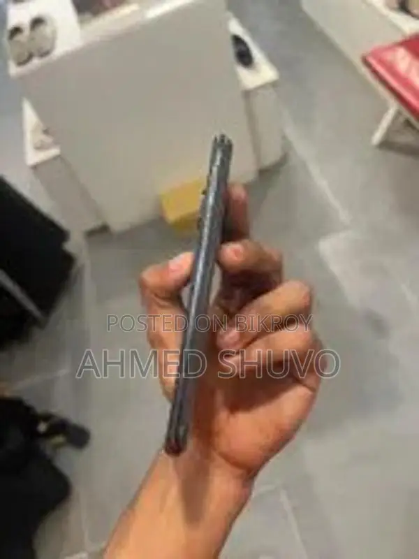 Apple iPhone X (Used)
