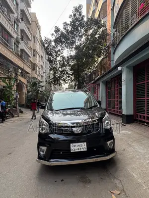 Toyota Noah SI BLACK COLOR 2011