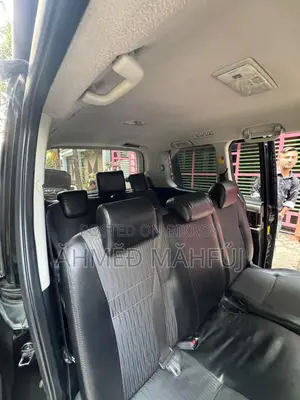 Toyota Noah SI BLACK COLOR 2011