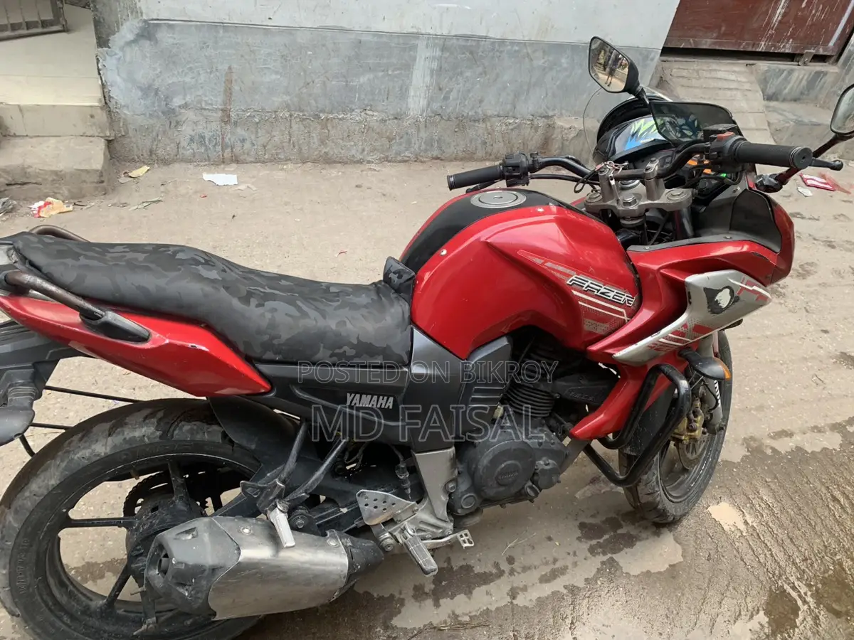 Yamaha Fazer . 2011