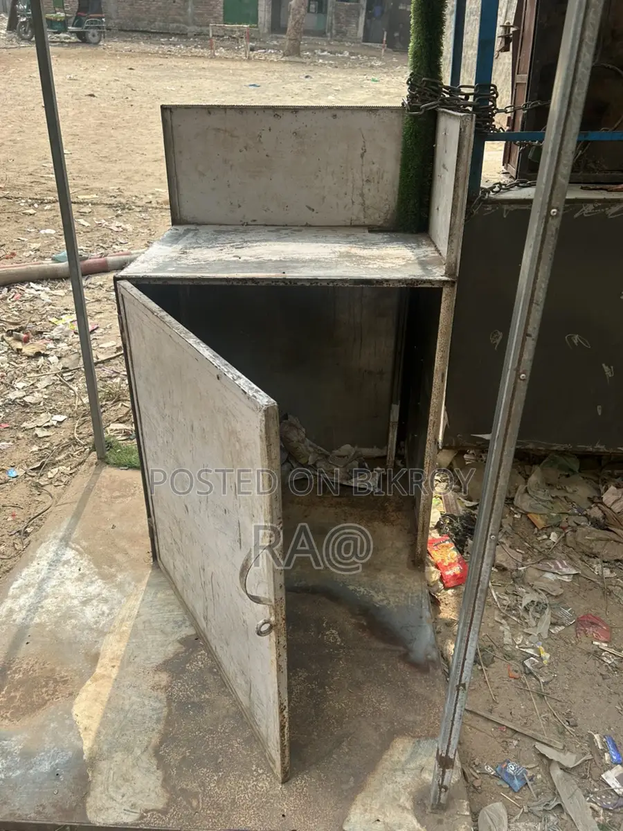 Urgent Sale: Foot Card
