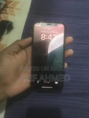 Apple iPhone XS (Used)