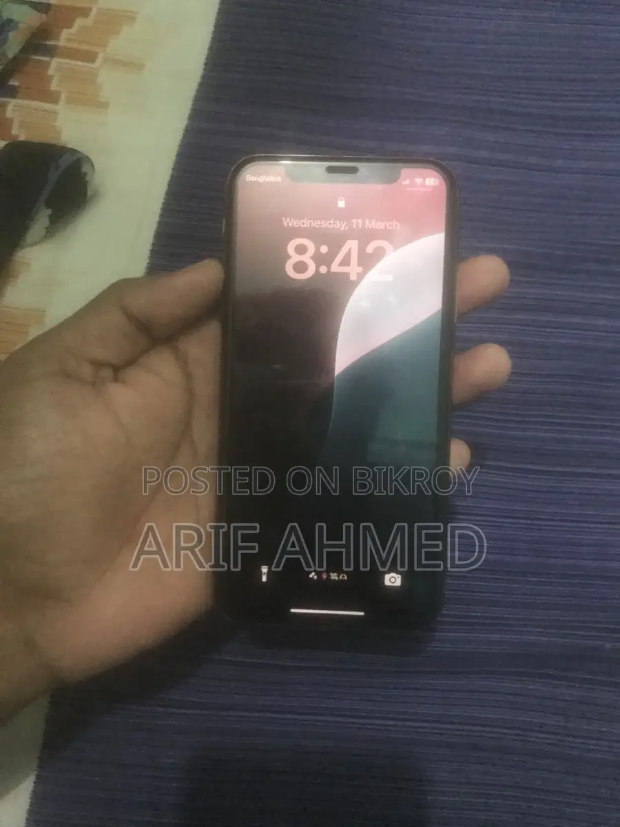 Apple iPhone XS (Used)
