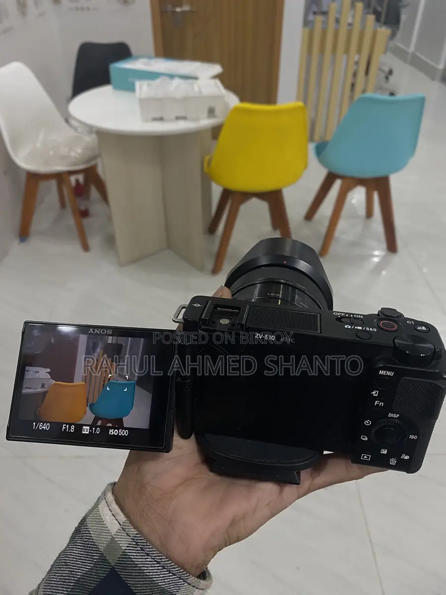 Sony Zv E10 Body Plus 35mm 1.8 Lens || Dji Ronin SC Gimbal