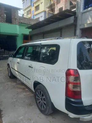 Toyota Succeed 2005