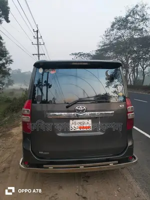Toyota Noah gray 2007