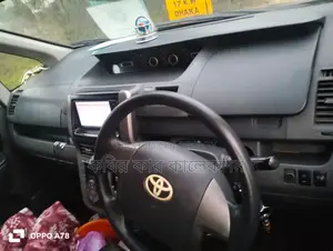 Toyota Noah gray 2007