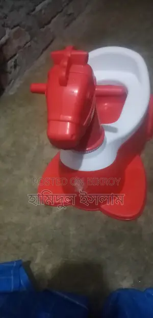 বেবি কমট