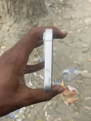 Apple iPhone 13 (Used)