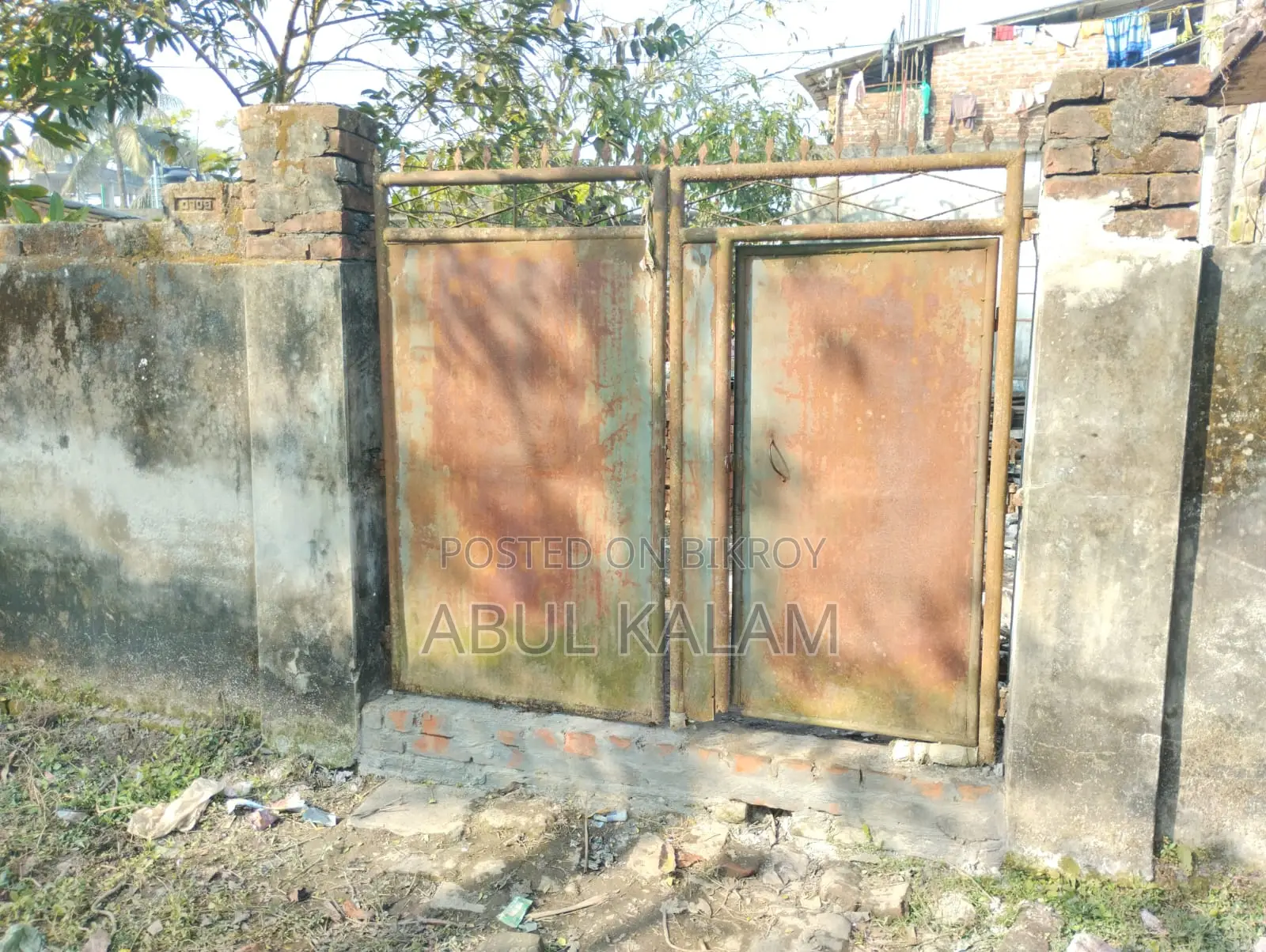 Urgent Land Sale: 2.75 Decimals in Bhatikhana