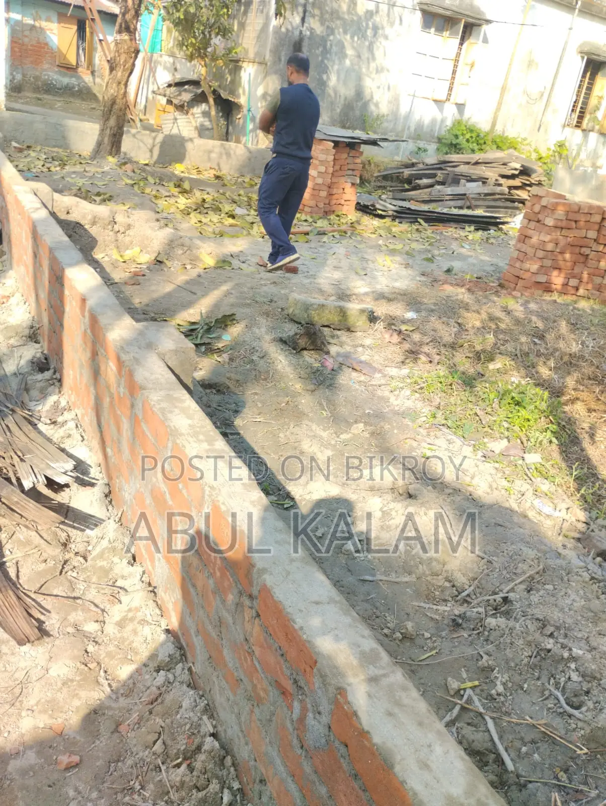 Urgent Land Sale: 2.75 Decimals in Bhatikhana