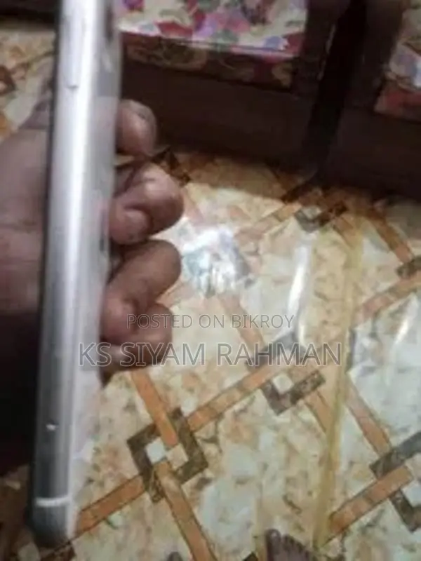 Apple iPhone 11 (Used)