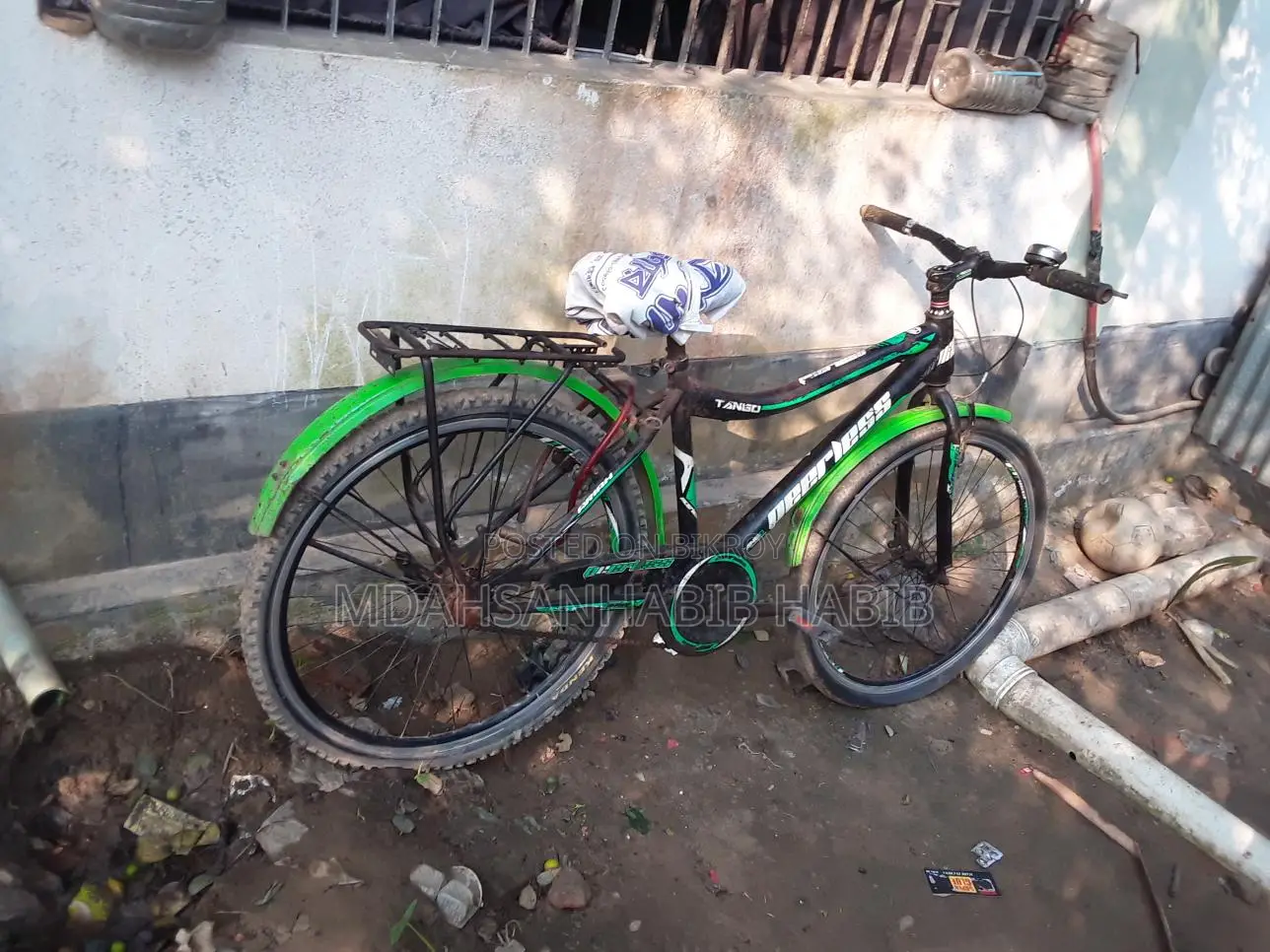 Bicycle in excellent condition. Contact us at Savar Baipail if interested.