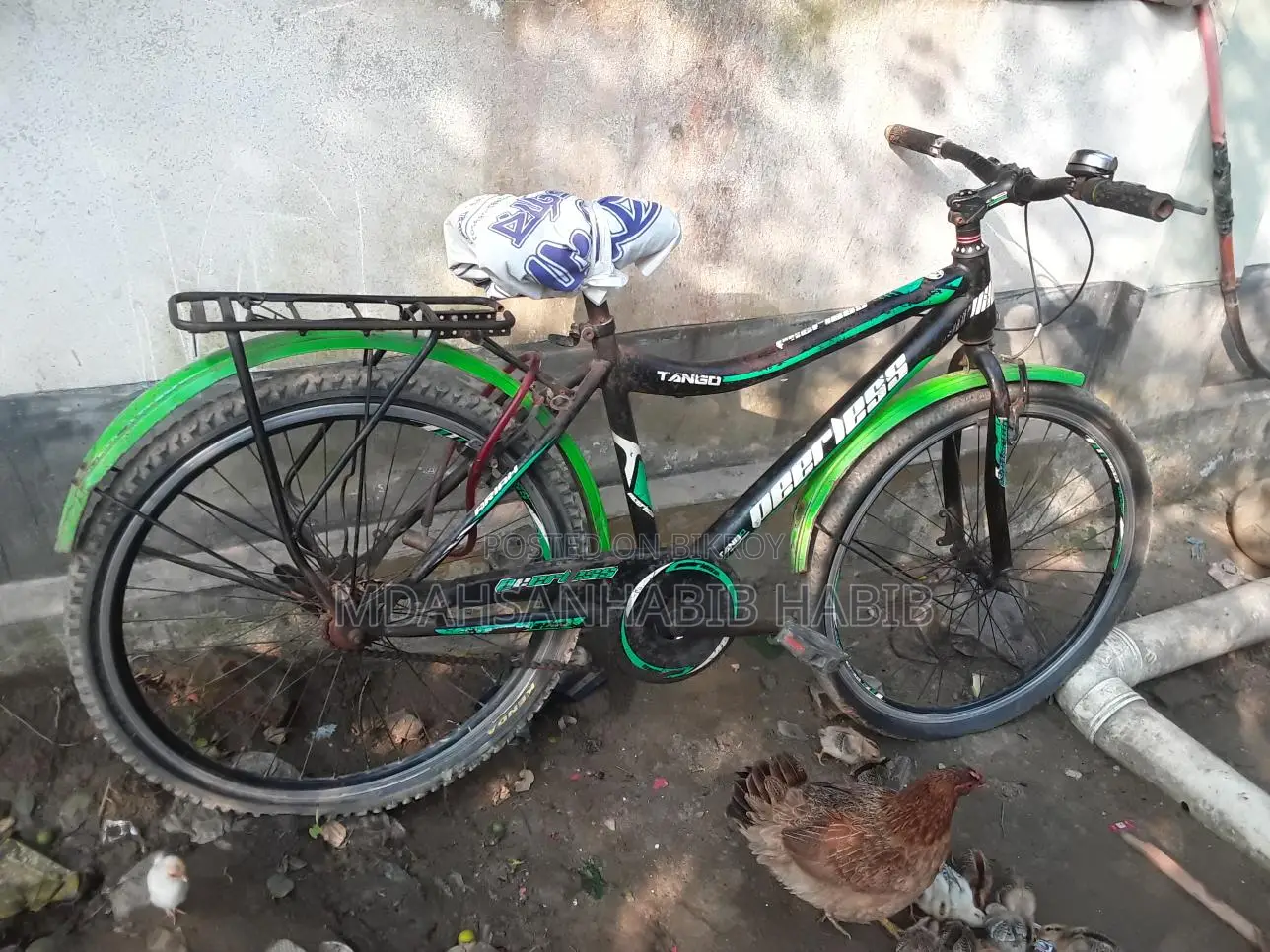 Bicycle in excellent condition. Contact us at Savar Baipail if interested.