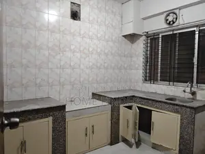 Rent a 2800 Sqft Un-Furnished Apartment in Gulshan 2