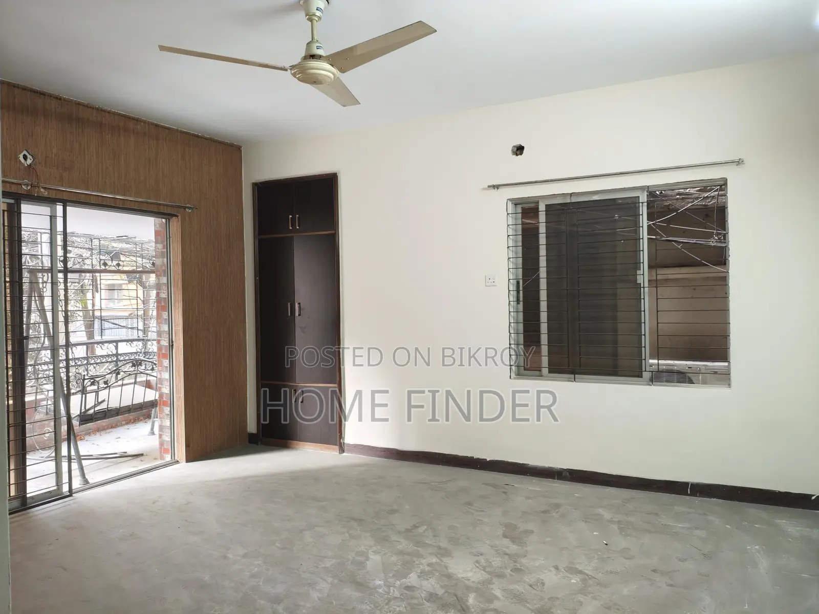 Rent a 2800 Sqft Un-Furnished Apartment in Gulshan 2